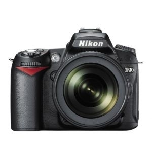 Digitalni foto-aparat Nikon D90