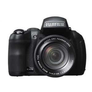 Digitalni foto-aparat Fuji Finepix S4400